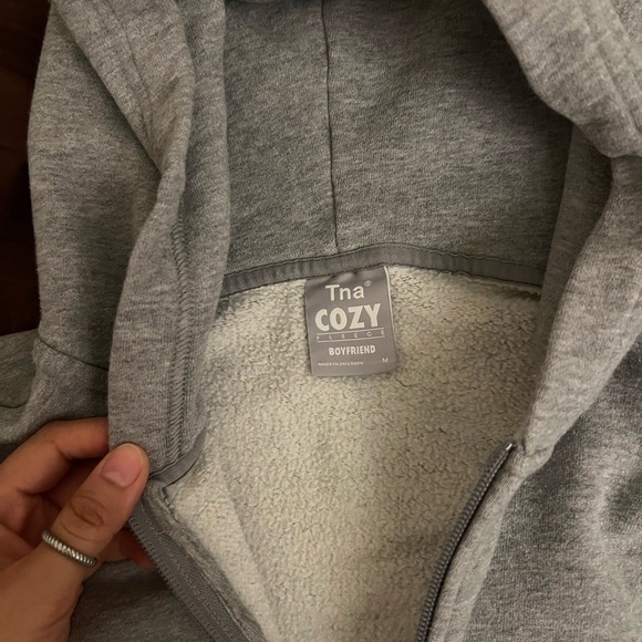 TNA boyfriend Cozy Heather Gray Hoodie - Picture 3 of 4